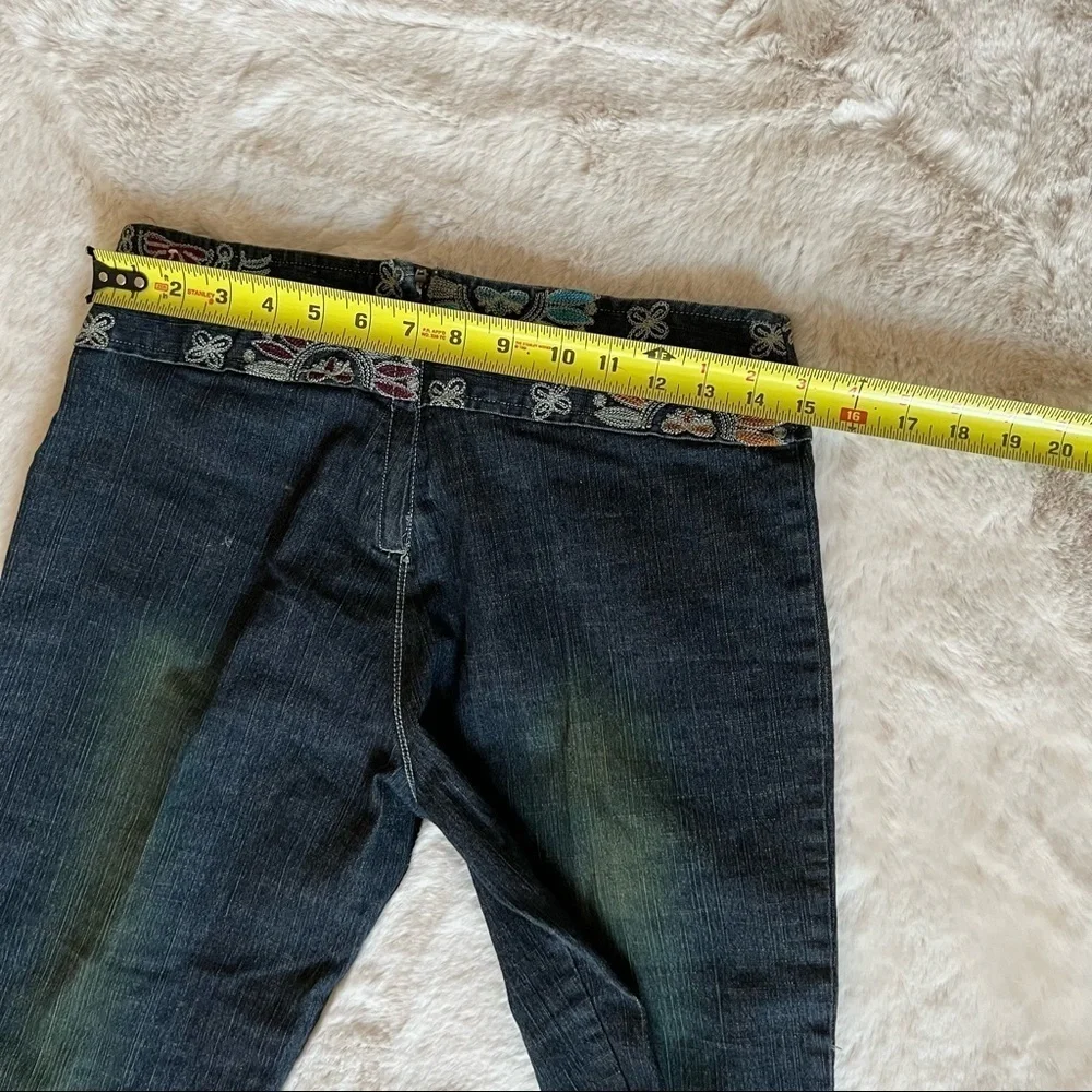 SOLO jeans capris flower print on the waistline Size 6 Dark blue color - Picture 5 of 9